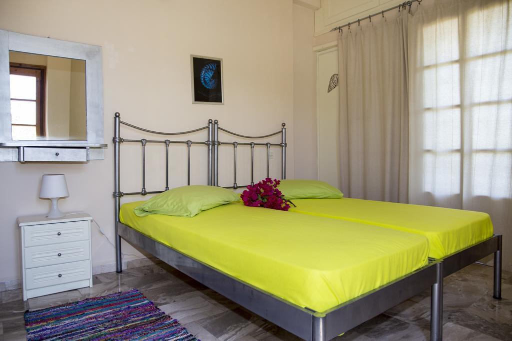 Hotel Condillia II Spétses Zimmer foto